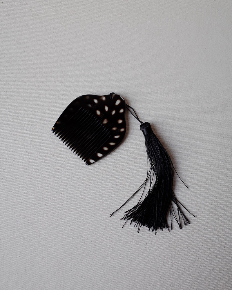 Tassel Comb 001