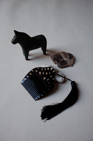 Tassel Comb 001